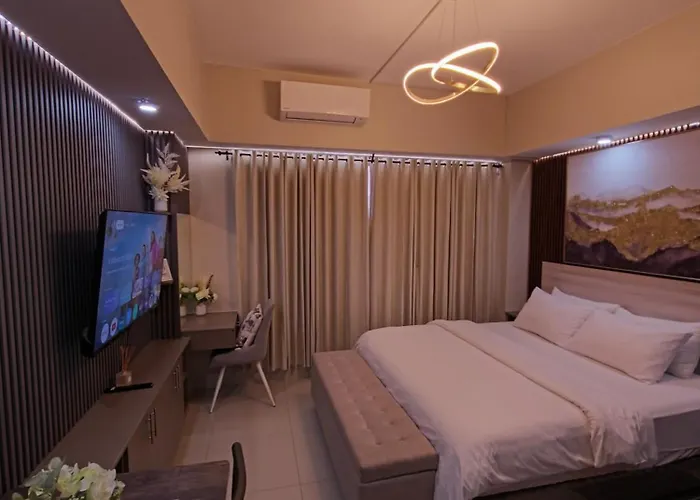 Aparthotel Luxury King Bed In Midtown Cebu